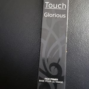 YOUNIQUE TOUCH GLORIOUS FACE PRIMER